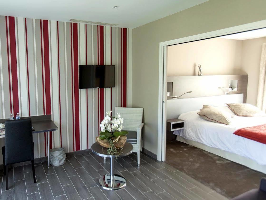 Logis Auberge Bienvenue ดูเอ-ลา-ฟงแตน ภายนอก รูปภาพ