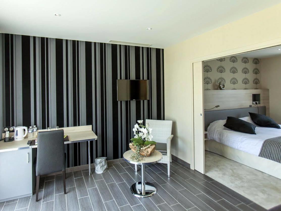 Logis Auberge Bienvenue ดูเอ-ลา-ฟงแตน ภายนอก รูปภาพ